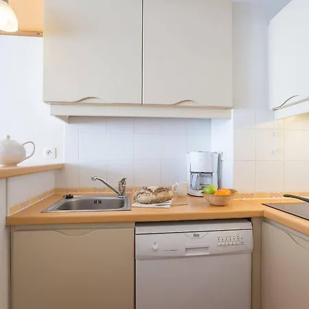 Confortable 6 Pers, Balcon Sud, Parking, Pied Des Pistes, Proche Pic Du Midi - Fr-1-404-19 *